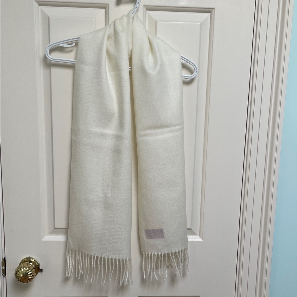 Vintage Aris Isotoner Elegant Cream Scarf Made in Japan